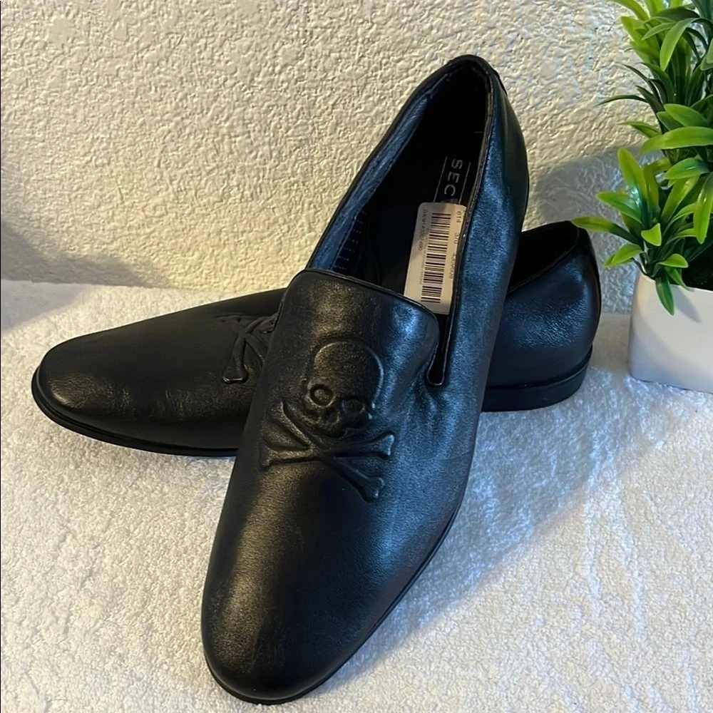Elegant Black Leather Slip-On Loafers